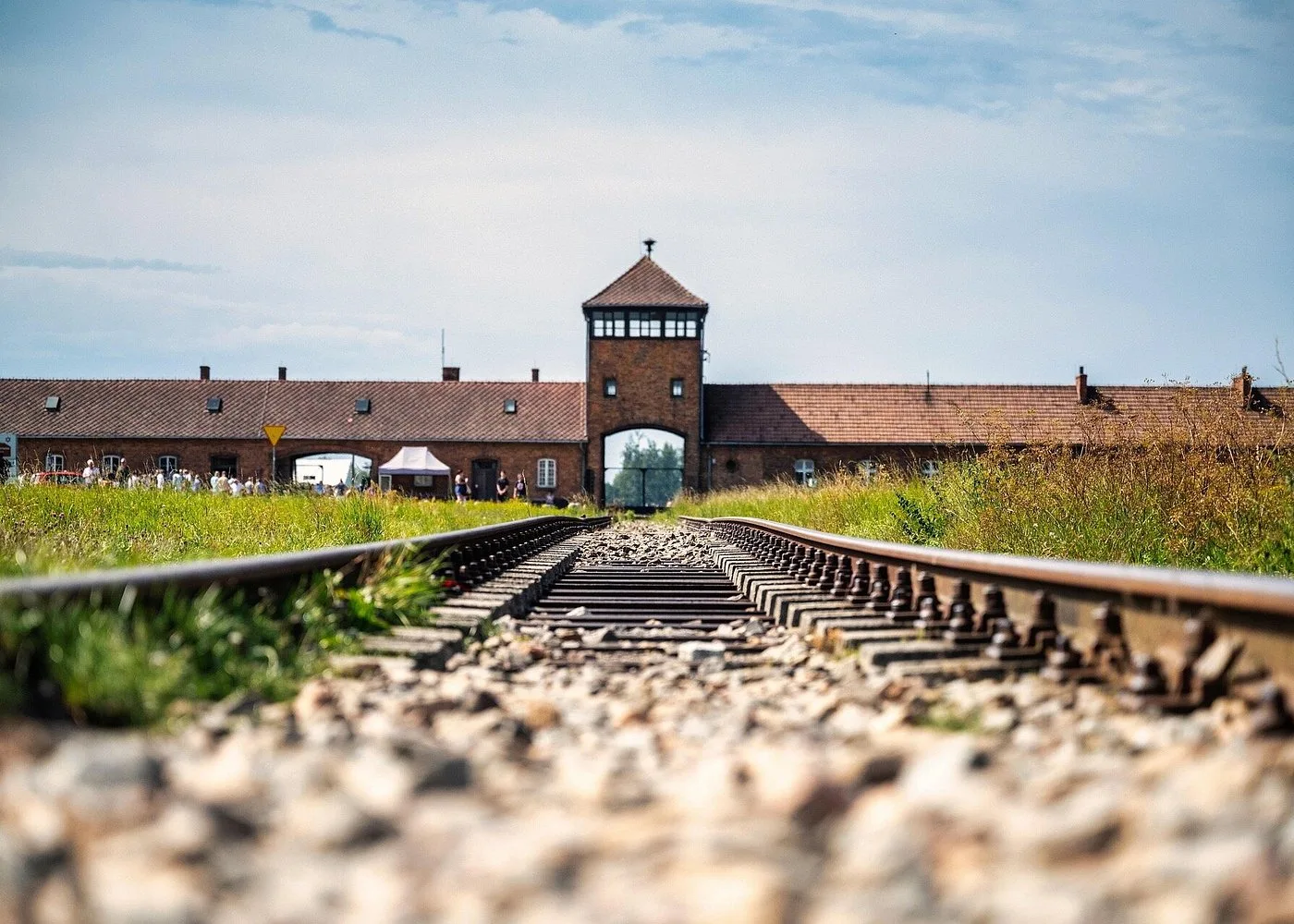How Long Does an Auschwitz Tour Take from Krakow?